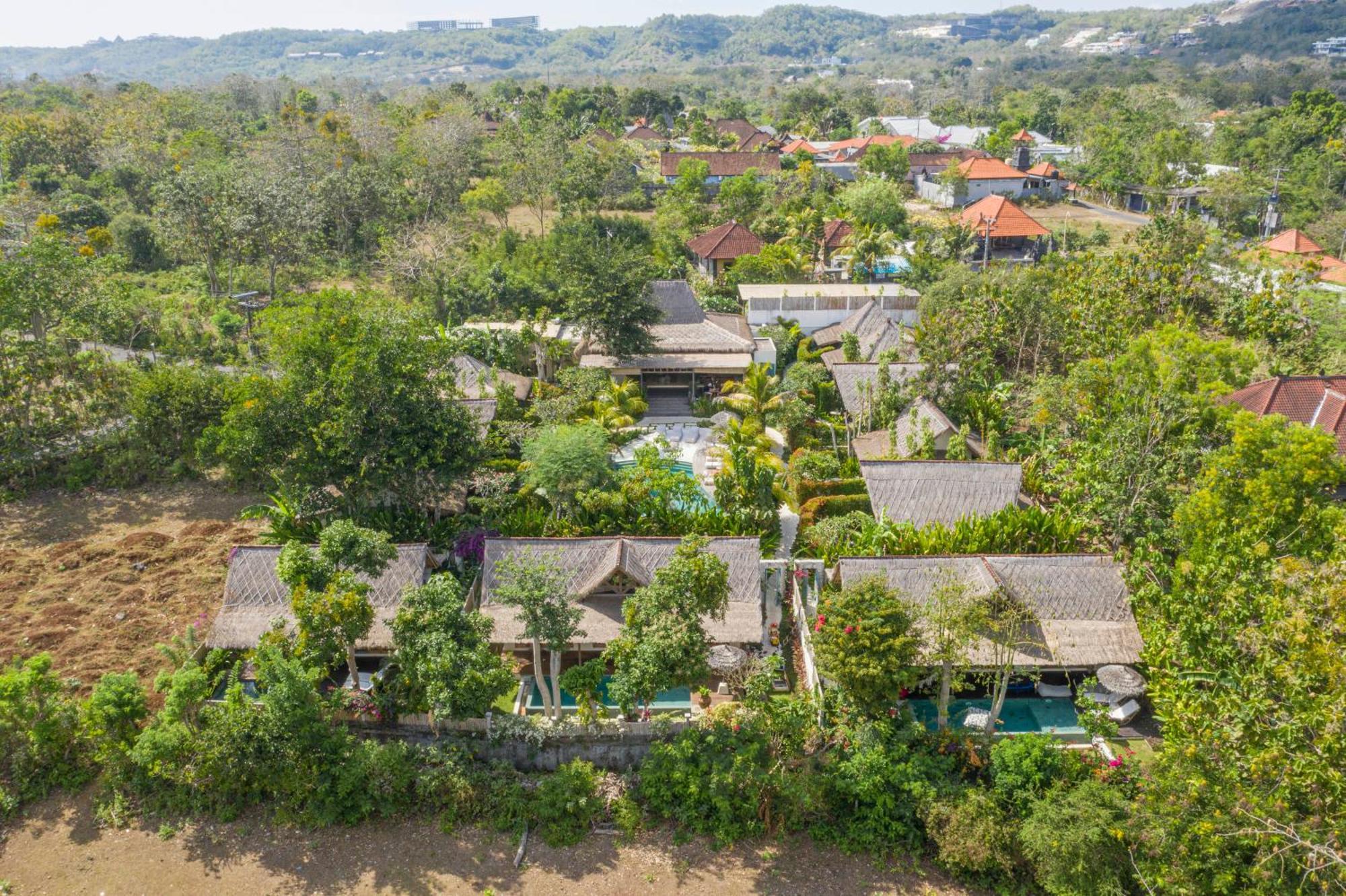 ホテル Gypsea Bali ウルワツ エクステリア 写真