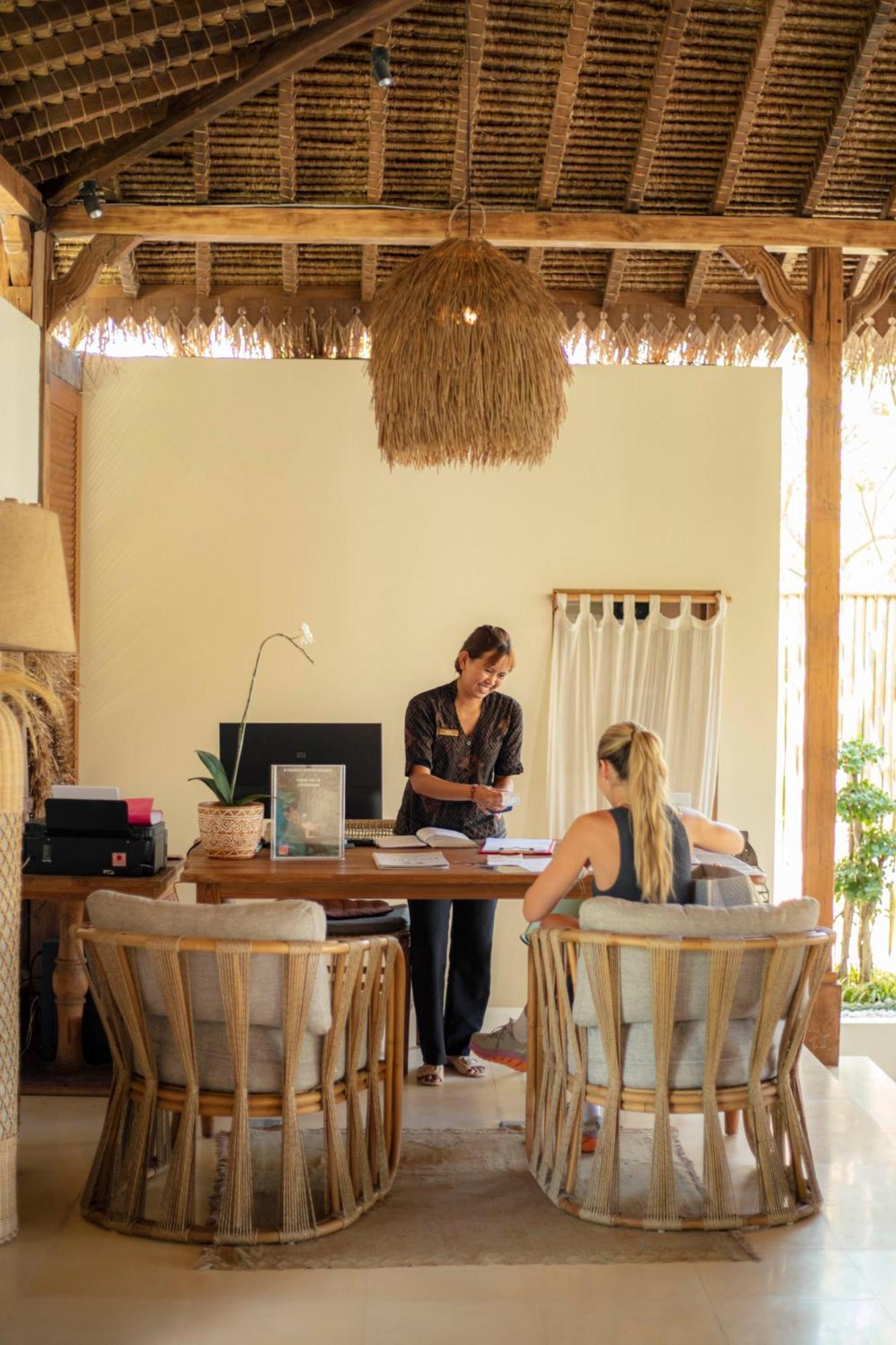 ホテル Gypsea Bali ウルワツ エクステリア 写真